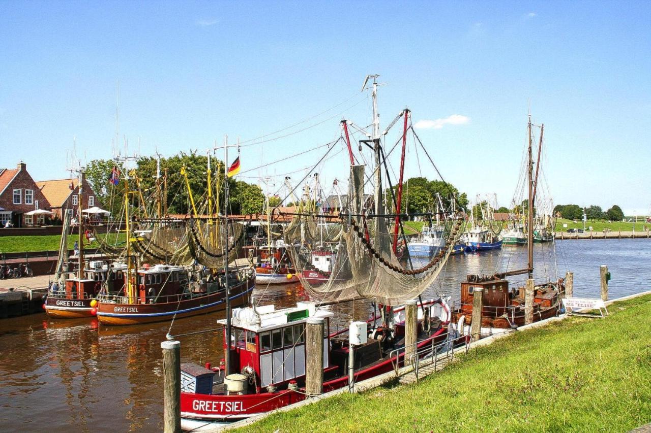 Holiday Resort, Greetsiel Exterior photo